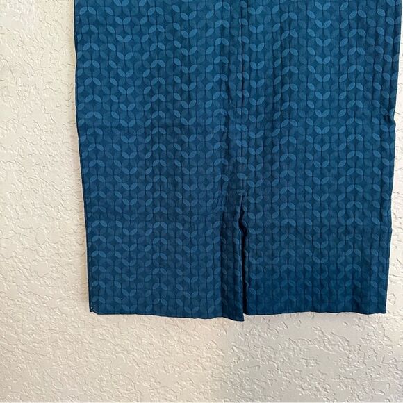 Margaret M Slimming Pencil Skirt-Aquamarine Chevron Design Size‎ Medium - Picture 8 of 10